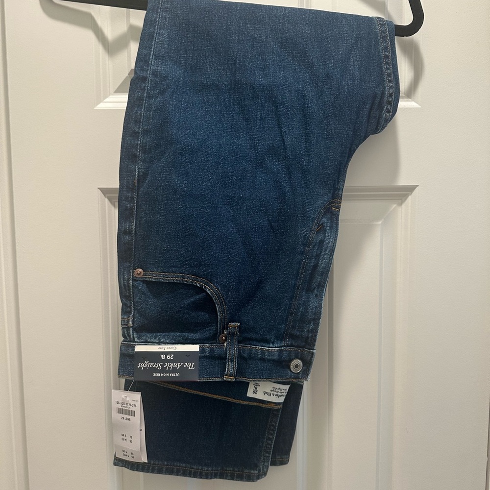 Brand new with tags Abercrombie The Ankle Straight  curve love size 29/ 8 long